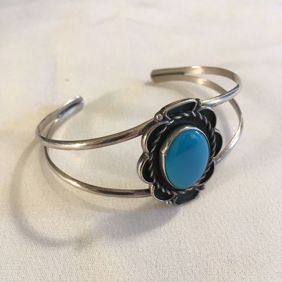 Vintage Sterling And Turquoise Bracelet - Picture 5 of 7